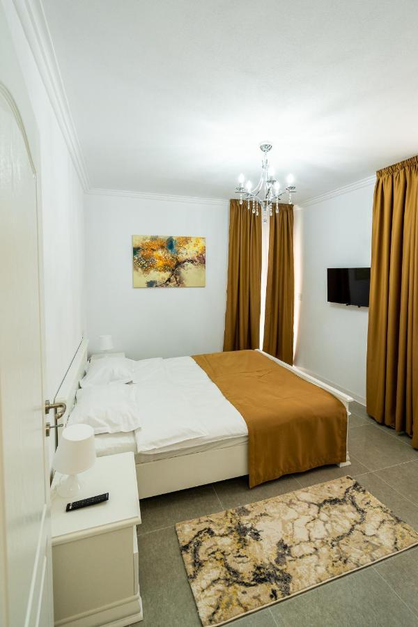 Armada Aparthotel アルバ・ユリア エクステリア 写真