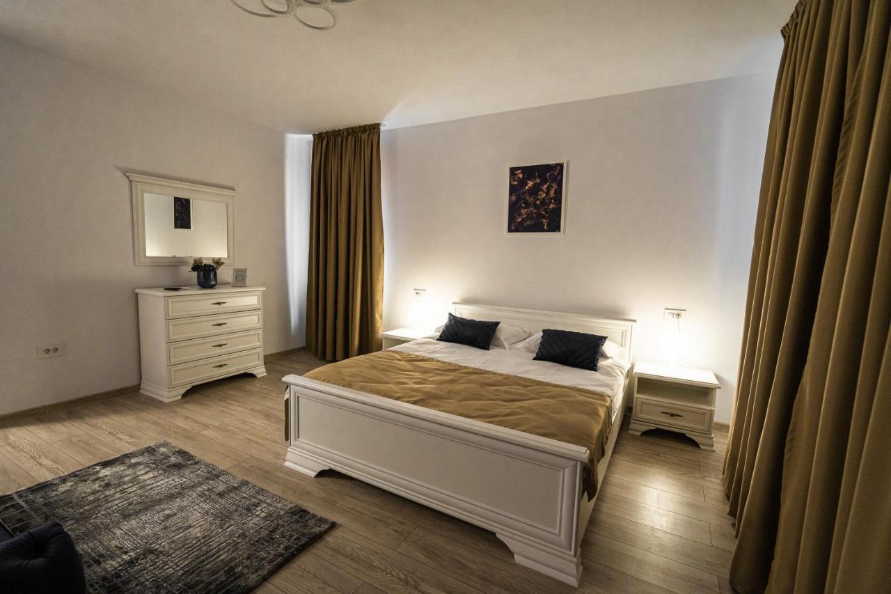 Armada Aparthotel アルバ・ユリア エクステリア 写真